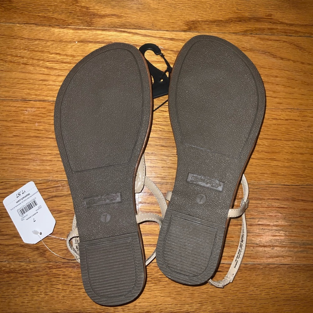 Brown and Cream Sandals NWT - Picture 3 of 3